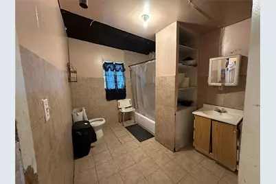 610 W 13th Avenue, Corsicana, TX 75110 - Photo 13