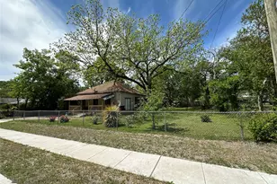 610 W 13th Ave, Corsicana, TX 75110 - Photo 21