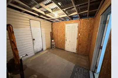 610 W 13th Avenue, Corsicana, TX 75110 - Photo 9