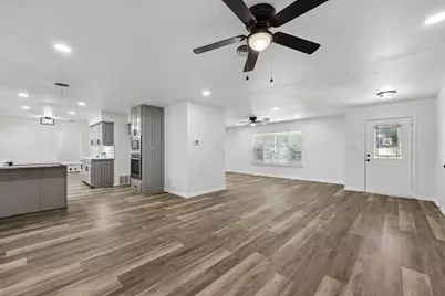 913 N Main Street, Springtown, TX 76082 - Photo 7