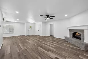 913 N Main St, Springtown, TX 76082 - Photo 9