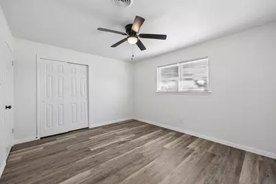 913 N Main Street, Springtown, TX 76082 - Photo 13