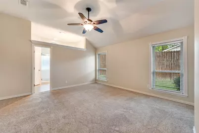 4817 Dogleg Drive, Haltom City, TX 76117 - Photo 5