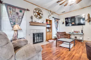 330 High Ridge Dr, Krum, TX 76249 - Photo 7