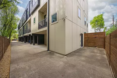 5615 Bryan Parkway #D, Dallas, TX 75206 - Photo 1