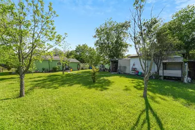 11405 S Blossom Circle, Balch Springs, TX 75180 - Photo 11