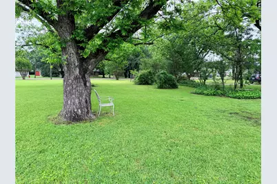 608 N Lamar Street, Tioga, TX 76271 - Photo 5