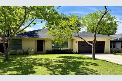 805 Scottsdale Drive, Richardson, TX 75080 - Photo 1