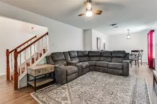 627 Lemon Dr, Arlington, TX 76018 - Photo 3