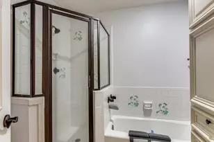 2821 Shadow Dr W, Arlington, TX 76006 - Photo 25