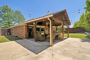2301 Trickling Creek Dr, Garland, TX 75041 - Photo 23