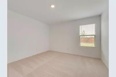 2206 Mobile, Ennis, TX 75119 - Photo 7