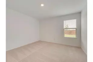 2206 Mobile, Ennis, TX 75119 - Photo 7