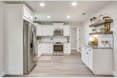 104 Thomas Street, Joshua, TX 76058 - Photo 11