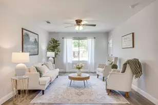 104 Thomas St, Joshua, TX 76058 - Photo 5