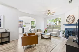 239 High Pointe Ln, Cedar Hill, TX 75104 - Photo 9