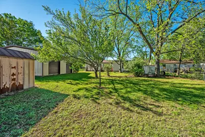2615 W Johnson Street, Denison, TX 75020 - Photo 27