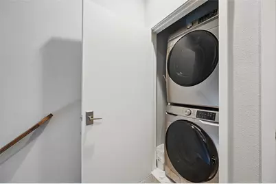 2280 N Fitzhugh Avenue #30, Dallas, TX 75204 - Photo 19