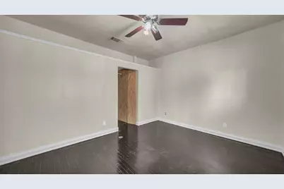 900 E Hubbard Street, Mineral Wells, TX 76067 - Photo 17