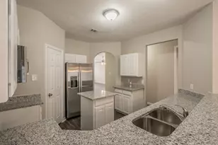 2301 Springmere Dr, Arlington, TX 76012 - Photo 15