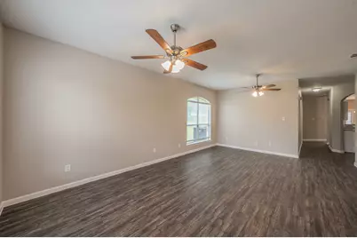 2301 Springmere Drive, Arlington, TX 76012 - Photo 3