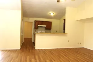 2443 Limestone Dr, Arlington, TX 76014 - Photo 9