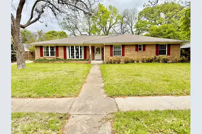 804 Clearwater Drive, Richardson, TX 75080 - Photo 1