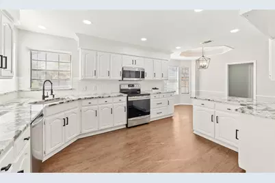 502 Crestview Drive, Grapevine, TX 76051 - Photo 15