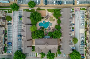 2410 S 2nd St, Waco, TX 76706 - Photo 5