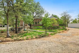 775 Phillips Dr, Azle, TX 76020 - Photo 5