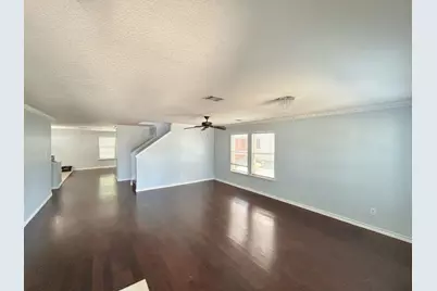 8008 Hidden Oaks Drive, Fort Worth, TX 76120 - Photo 3