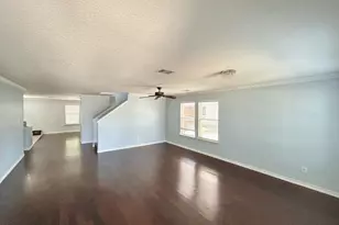 8008 Hidden Oaks Dr, Fort Worth, TX 76120 - Photo 3