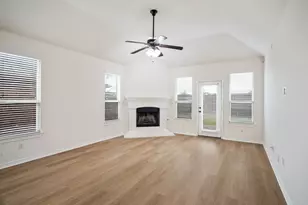 10425 Old Eagle River Ln, McKinney, TX 75072 - Photo 3