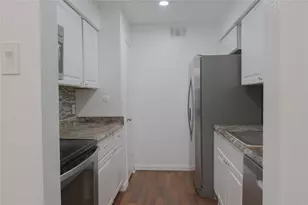 8109 Skillman St, Dallas, TX 75231 - Photo 7