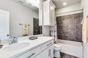 1036 Gardenia St, Carrollton, TX 75007 - Photo 21