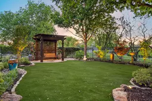 1008 Excalibur Blvd, Lewisville, TX 75056 - Photo 11