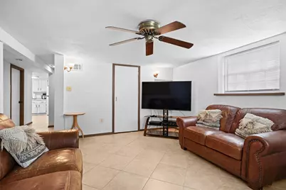 1011 S Delaware Street, Irving, TX 75060 - Photo 9