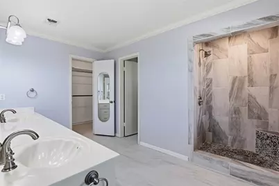 6406 Lansdowne Court, Granbury, TX 76049 - Photo 23