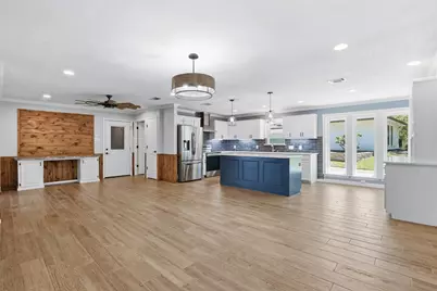 6406 Lansdowne Court, Granbury, TX 76049 - Photo 11