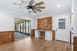 6406 Lansdowne Ct, Granbury, TX 76049 - Photo 17