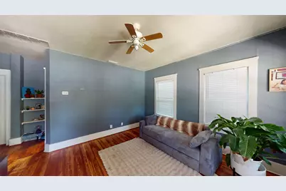 704 Cameron Avenue, Dallas, TX 75223 - Photo 5