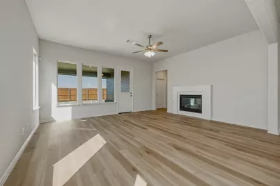 3007 Leopard Lane, Ennis, TX 75119 - Photo 7