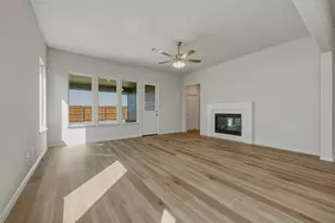 3007 Leopard Ln, Ennis, TX 75119 - Photo 7