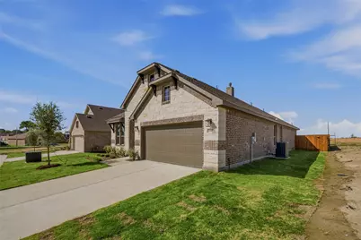 3007 Leopard Lane, Ennis, TX 75119 - Photo 3