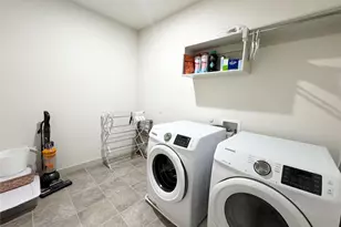 4825 Paddock Trl, Carrollton, TX 75010 - Photo 17