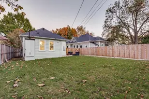 323 S Montclair Ave, Dallas, TX 75208 - Photo 21