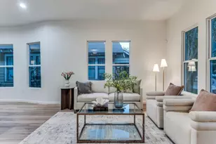 323 S Montclair Ave, Dallas, TX 75208 - Photo 9