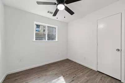 936 Duty Avenue, Waco, TX 76706 - Photo 11