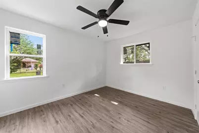 936 Duty Avenue, Waco, TX 76706 - Photo 13