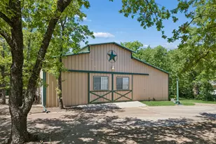 385 Meadowview Dr, Argyle, TX 76226 - Photo 35